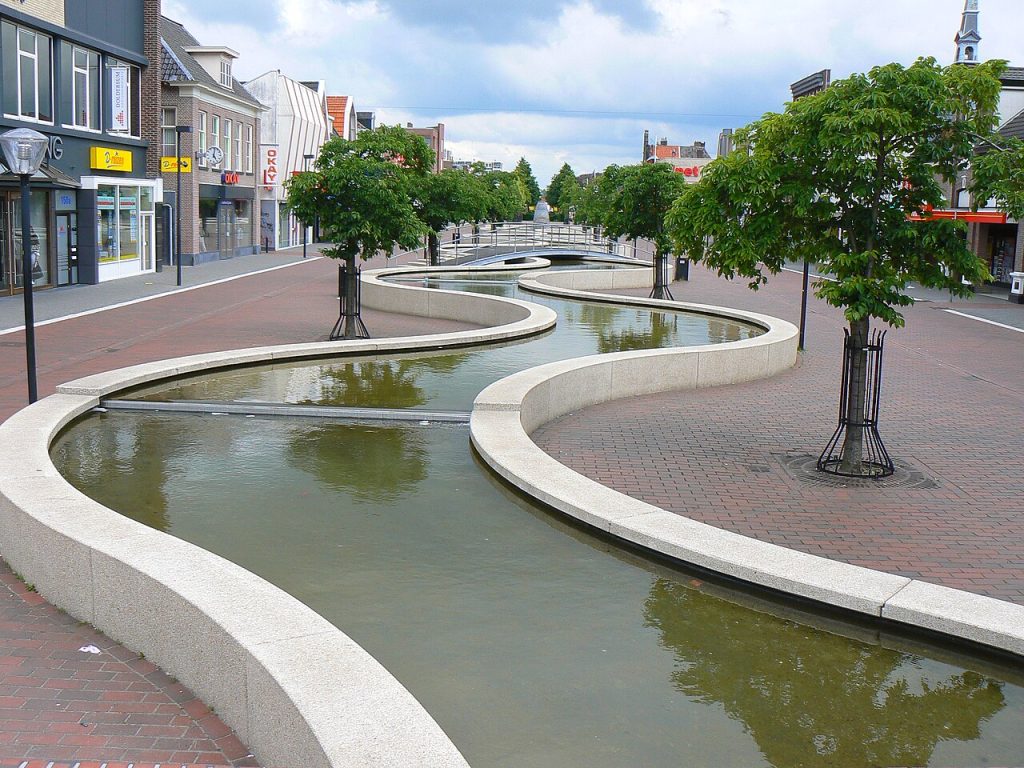 Uit Hoogeveen